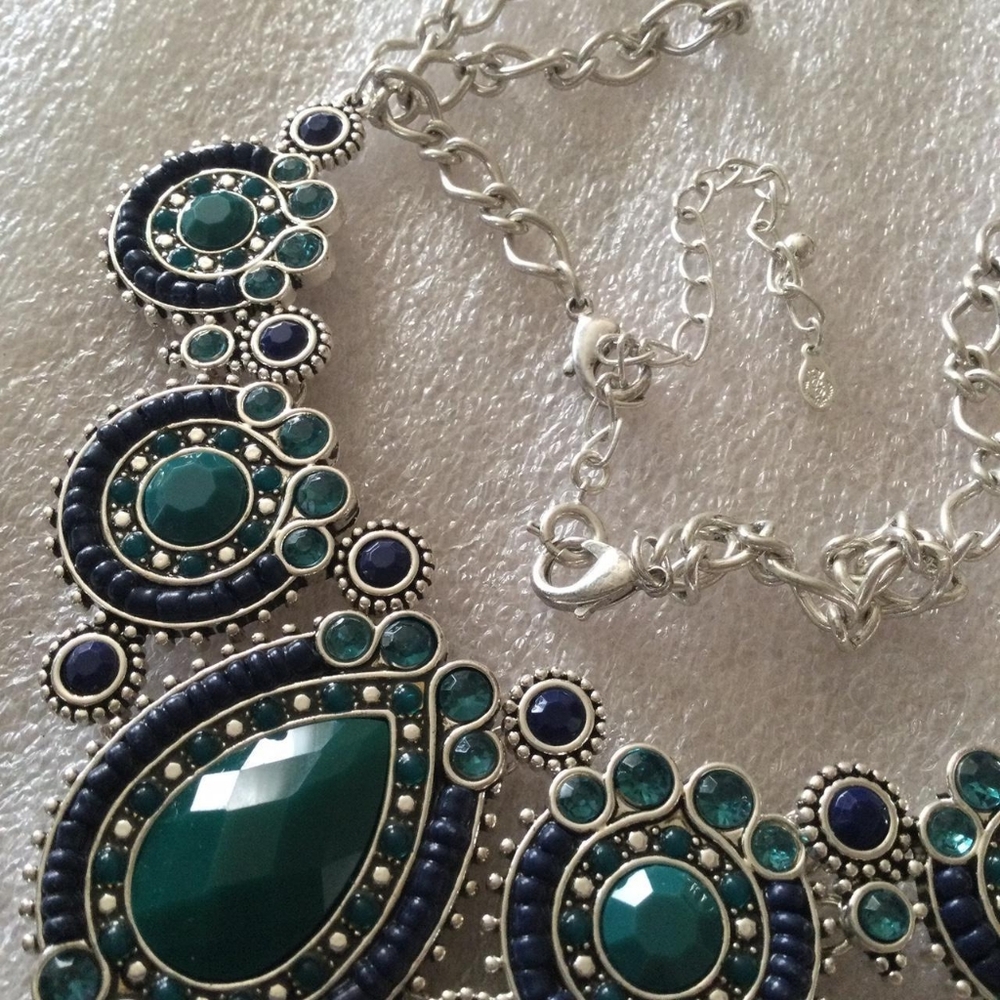 Reversible statement necklace - Picture 2 of 3